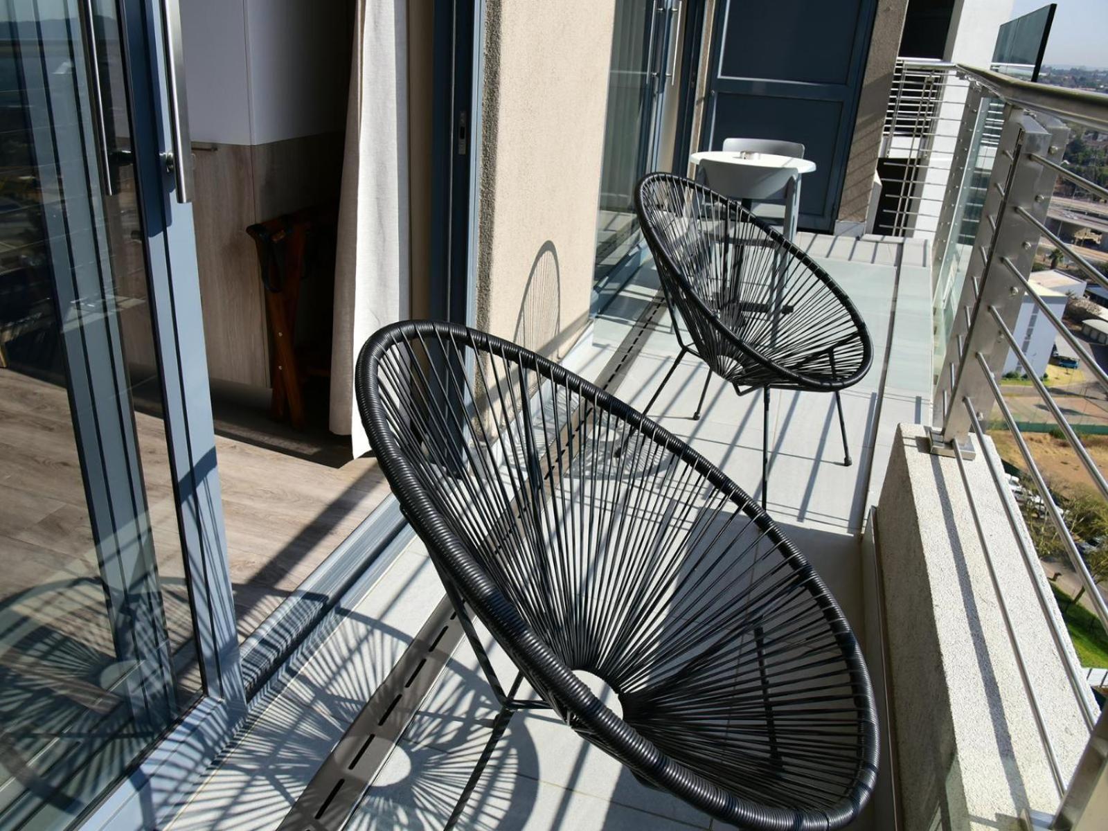 Menlyn Maine Luxury Rentals Pretoria Exterior foto