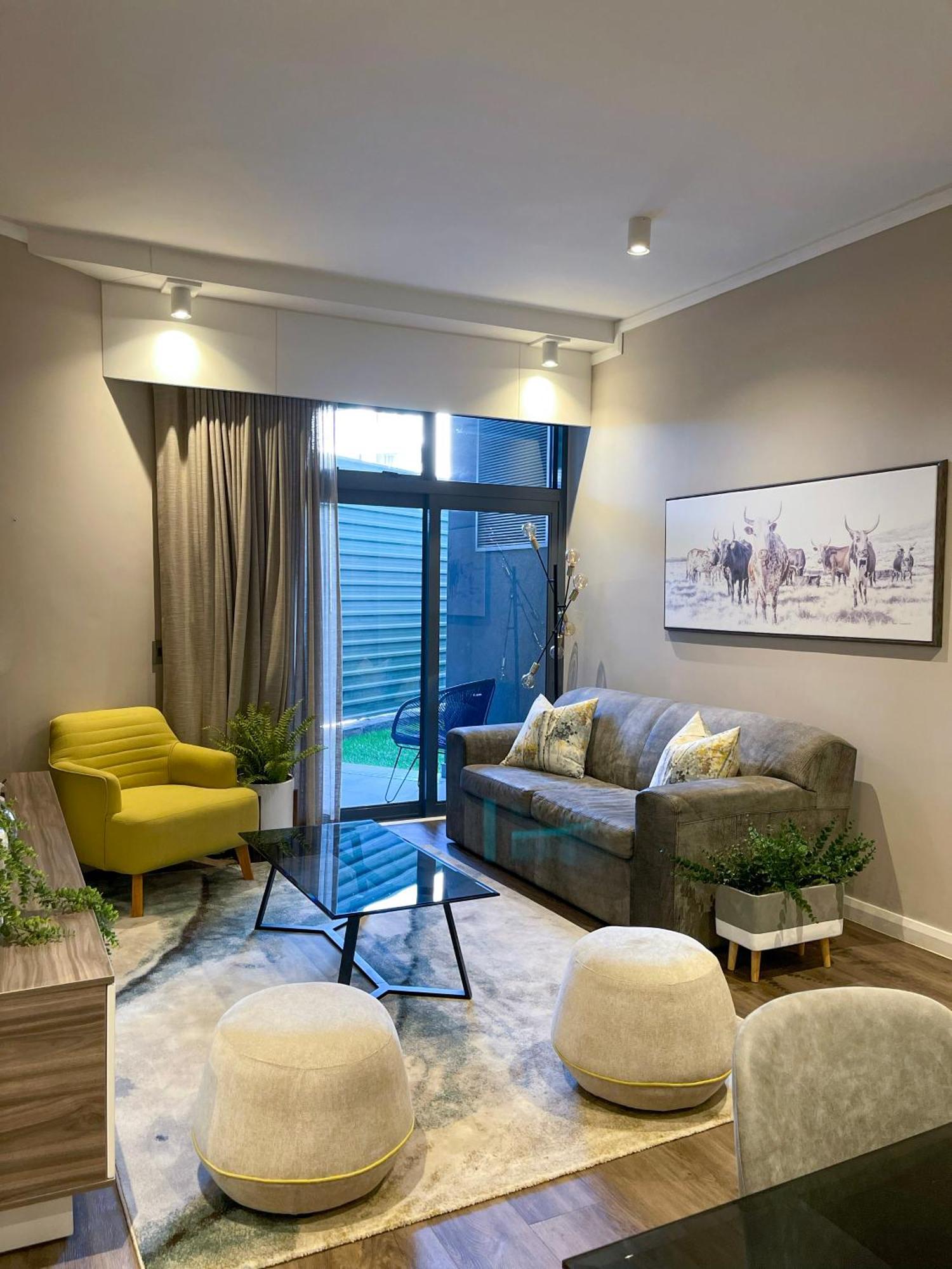 Menlyn Maine Luxury Rentals Pretoria Exterior foto