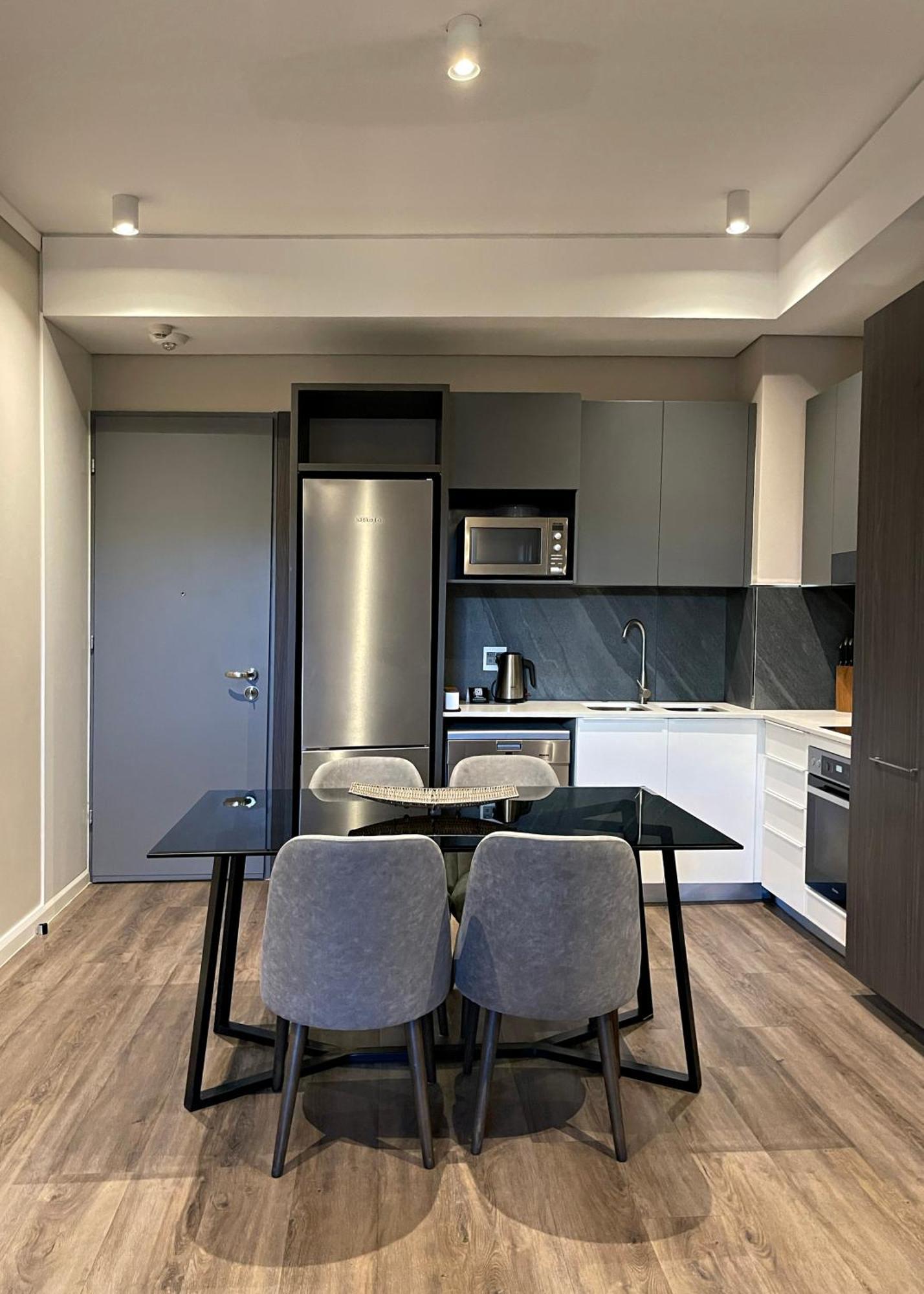 Menlyn Maine Luxury Rentals Pretoria Exterior foto