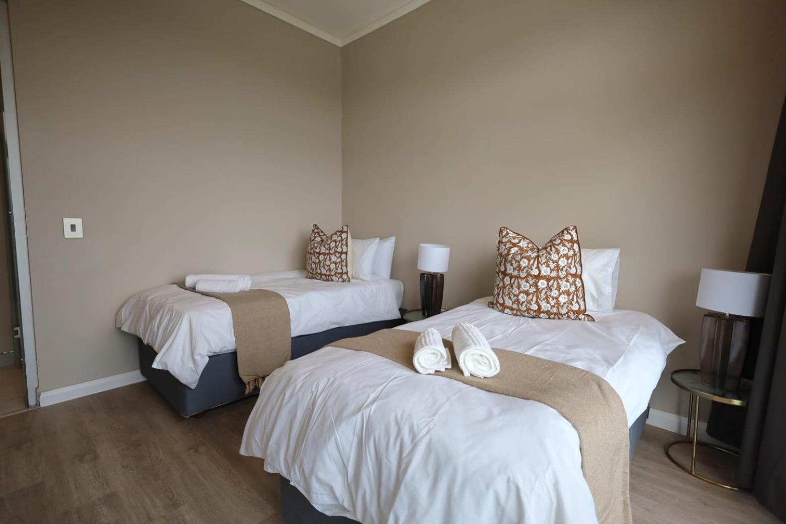 Menlyn Maine Luxury Rentals Pretoria Exterior foto