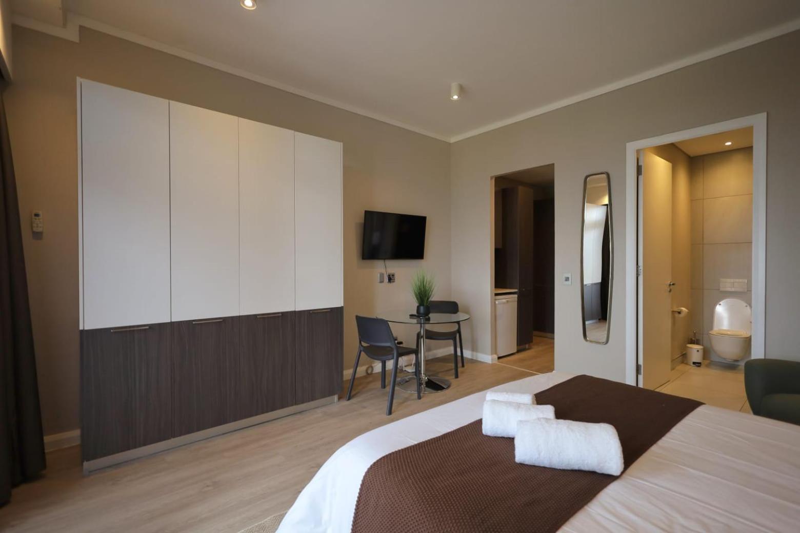 Menlyn Maine Luxury Rentals Pretoria Exterior foto