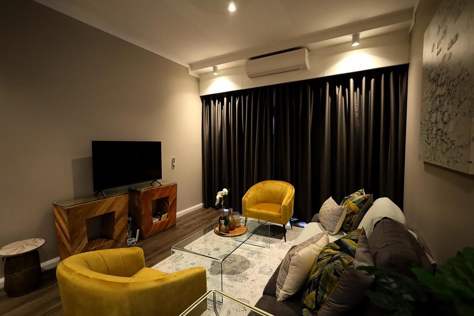 Menlyn Maine Luxury Rentals Pretoria Exterior foto